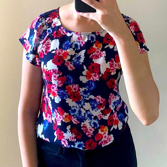 Express Tops - Floral top